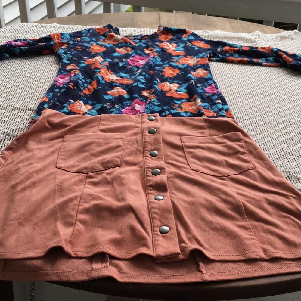 Mini skirt out fit